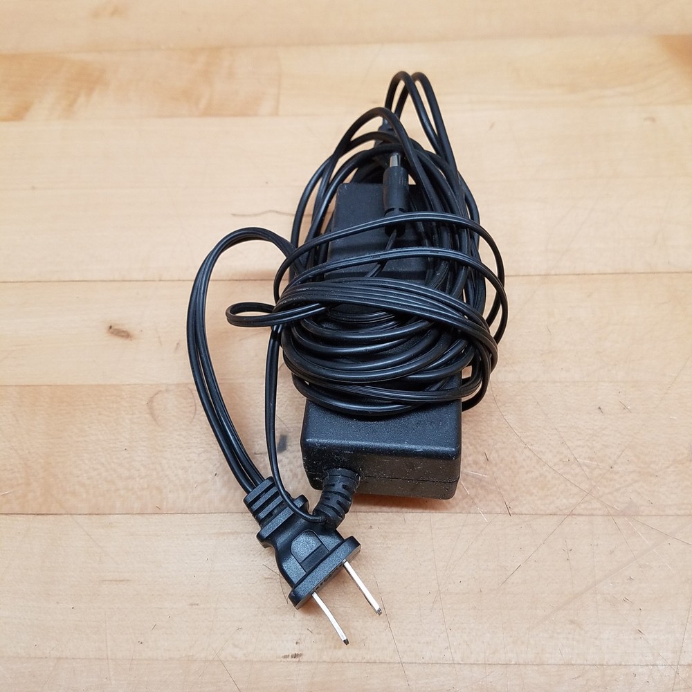 Elmo TT-02RX Interactive Document Camera, 5.2x Optical Zoom - USED