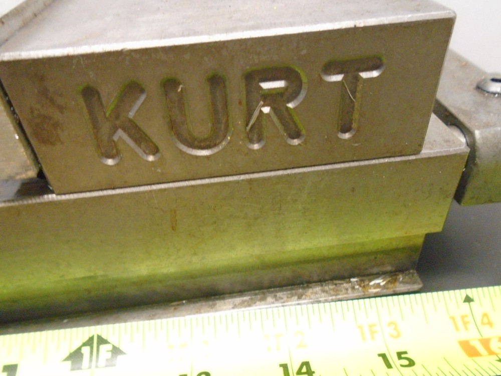 Kurt DL400C Double Lock 4” Machine Vise