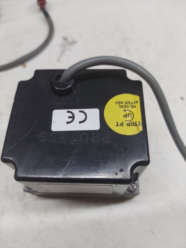 PROTEUS FLUID FLOW SWITCH 0100B24 4PC AVAILABLE MAKE OFFER B1 + B2