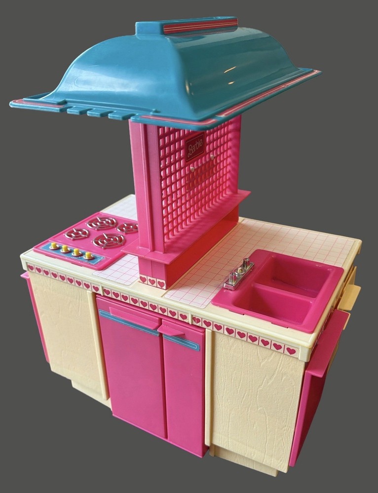 Barbie 1984 Vintage Kitchen
