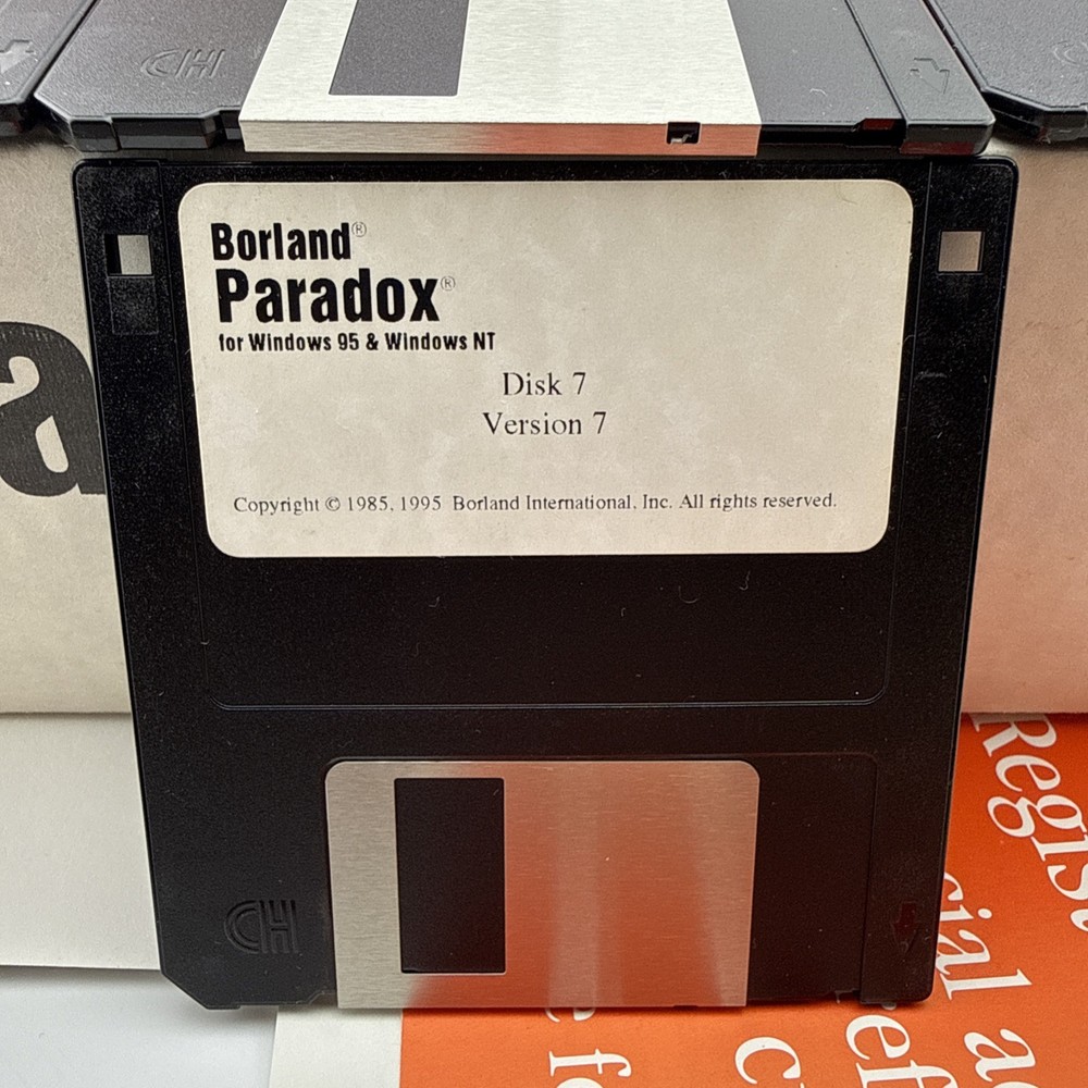 RARE Borland Paradox for Windows 95 & NT 3.1 Version 7
