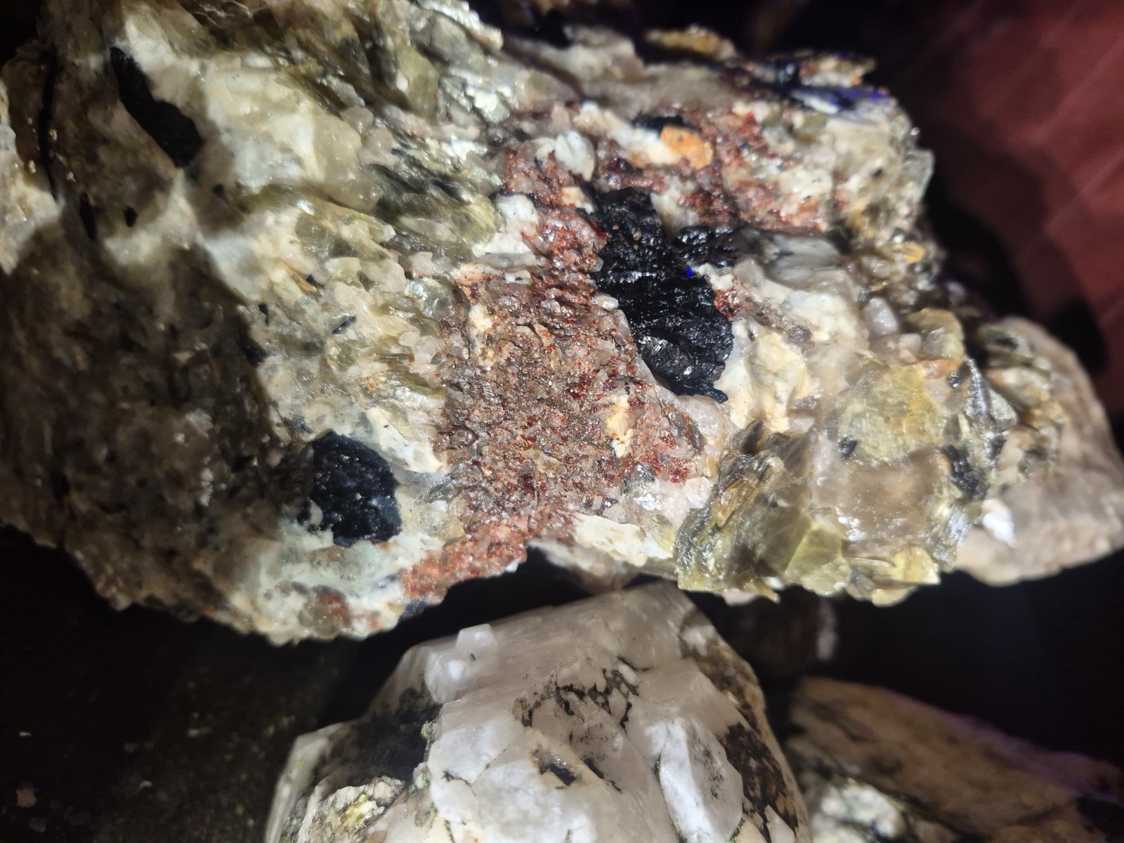 10 Lbs Of AUTHENTIC UNSALTED Gemstone Pay Dirt!Tourmaline Mine Pocket Ore!