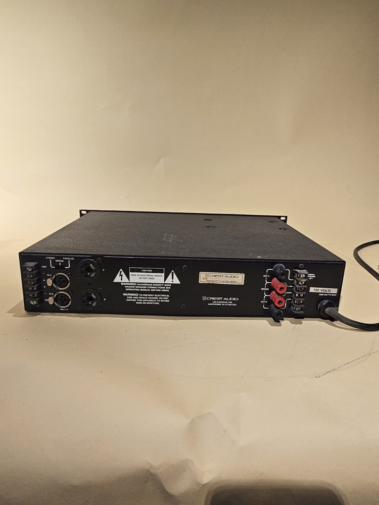 Crest Audio FA901 Power Amplifier
