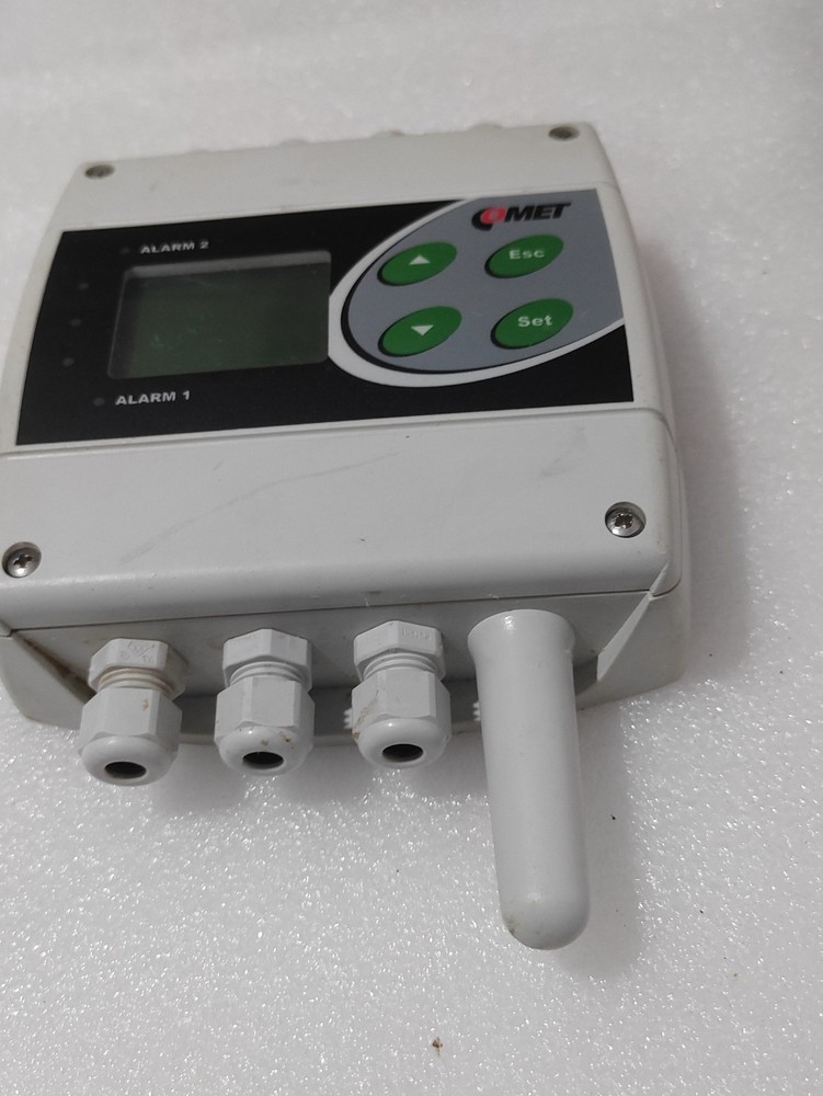 Comet H0430 temperature transmitter and controller