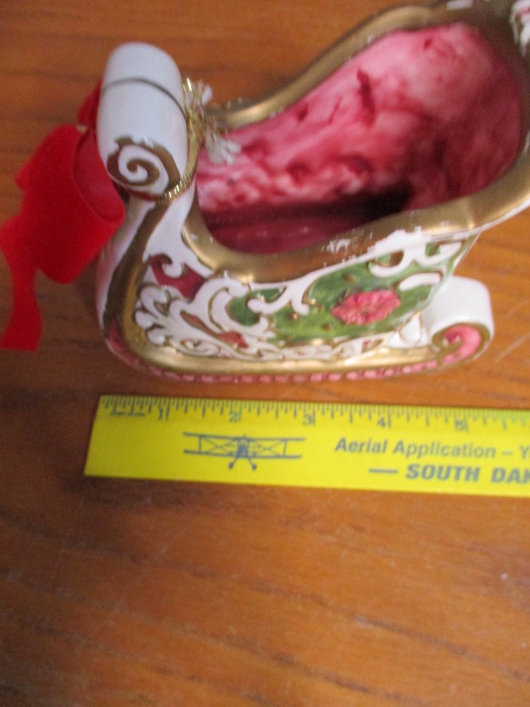 Santa's Sleigh Planter - Decoration