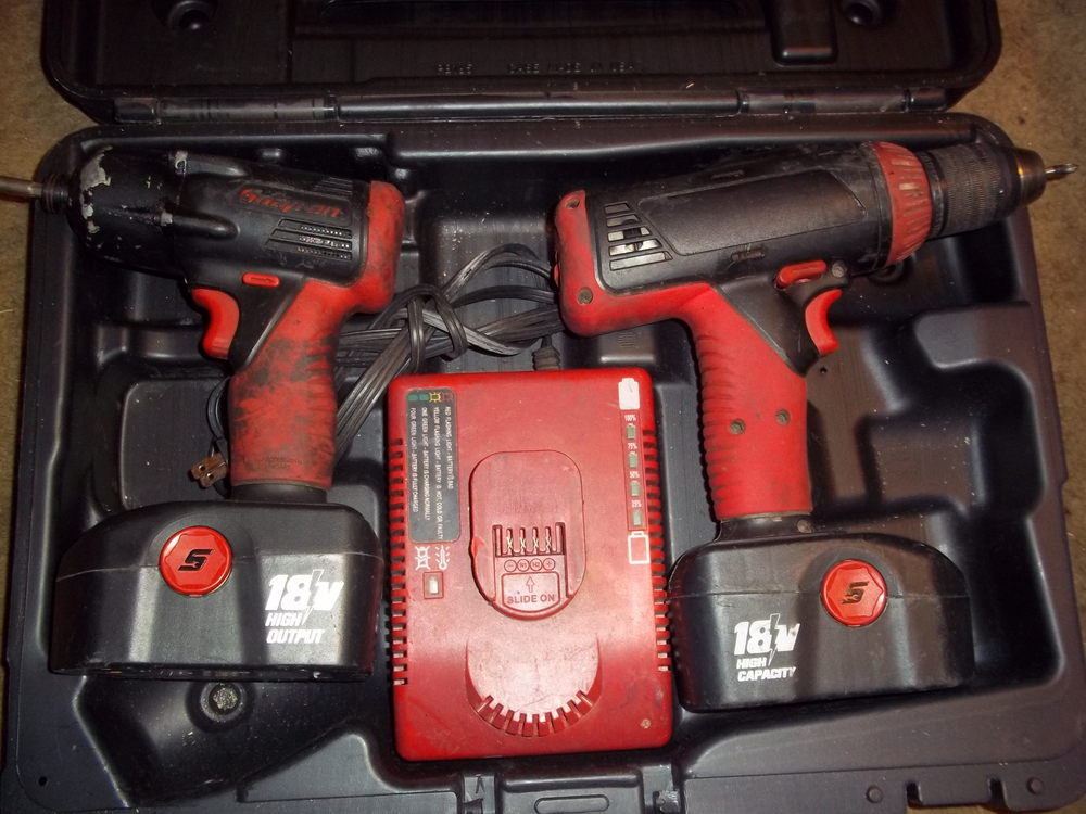 Snap-On 18 Volt Drill & Impact Kit in Case
