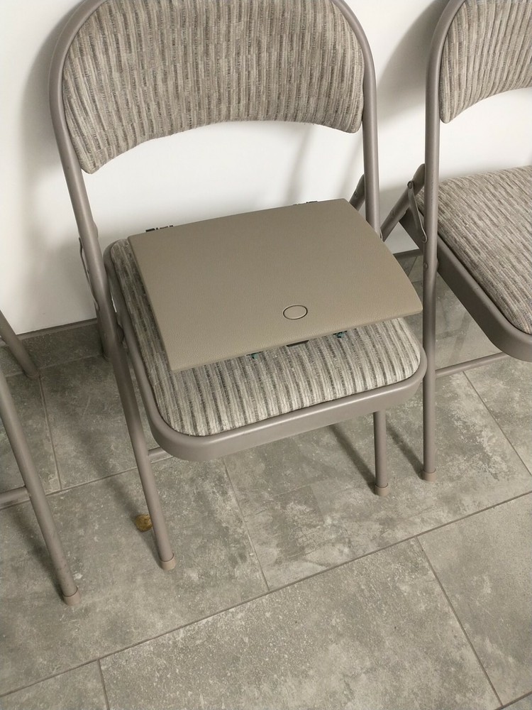 Tan 04-07 Ford Freestar UPPER DASH GLOVE BOX