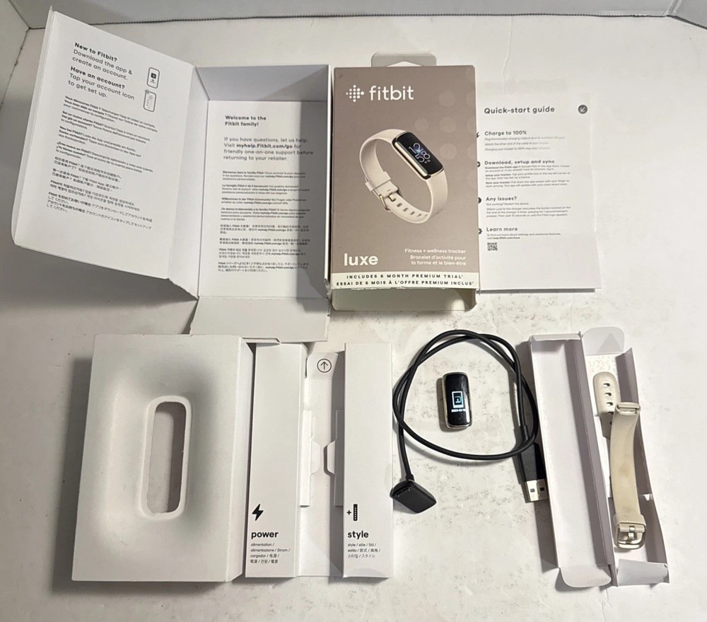 Fitbit Luxe Activity Tracker - FB422 (White) Untested Read Description