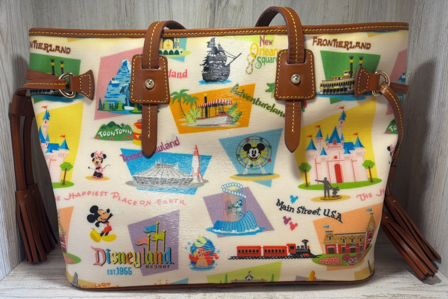 Disney Parks Dooney & Bourke May 2012 Disneyland Retro Tote Handbag LANDS Resort