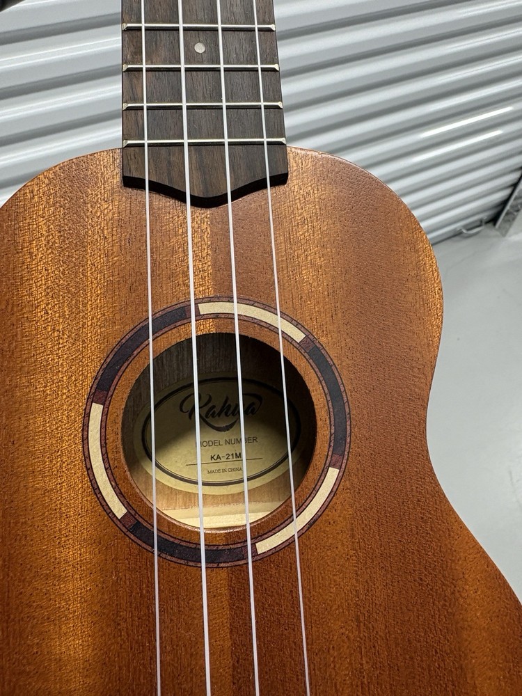 Hal Leonard Ukulele Starter Pack