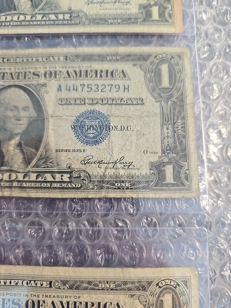 Three-$1 1935E "NO MOTTO" SILVER CERTIFICATE NOTES