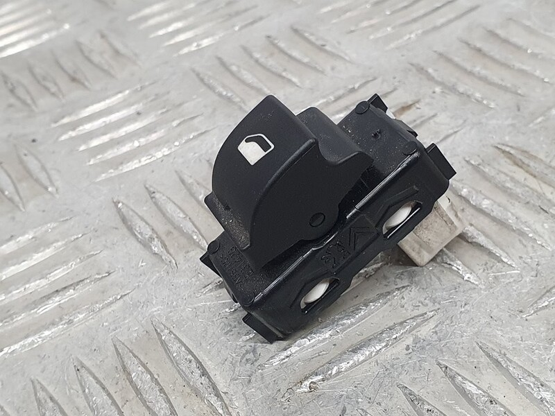 NO REF left rear window regulator switch Peugeot 2008 --.2013-