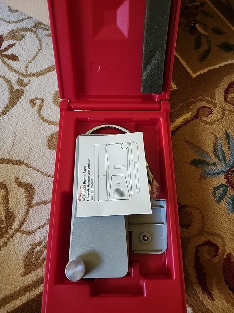 Snapon Act 5500 Halogen Leak Detector .pump Style Automatic Leak Detector.