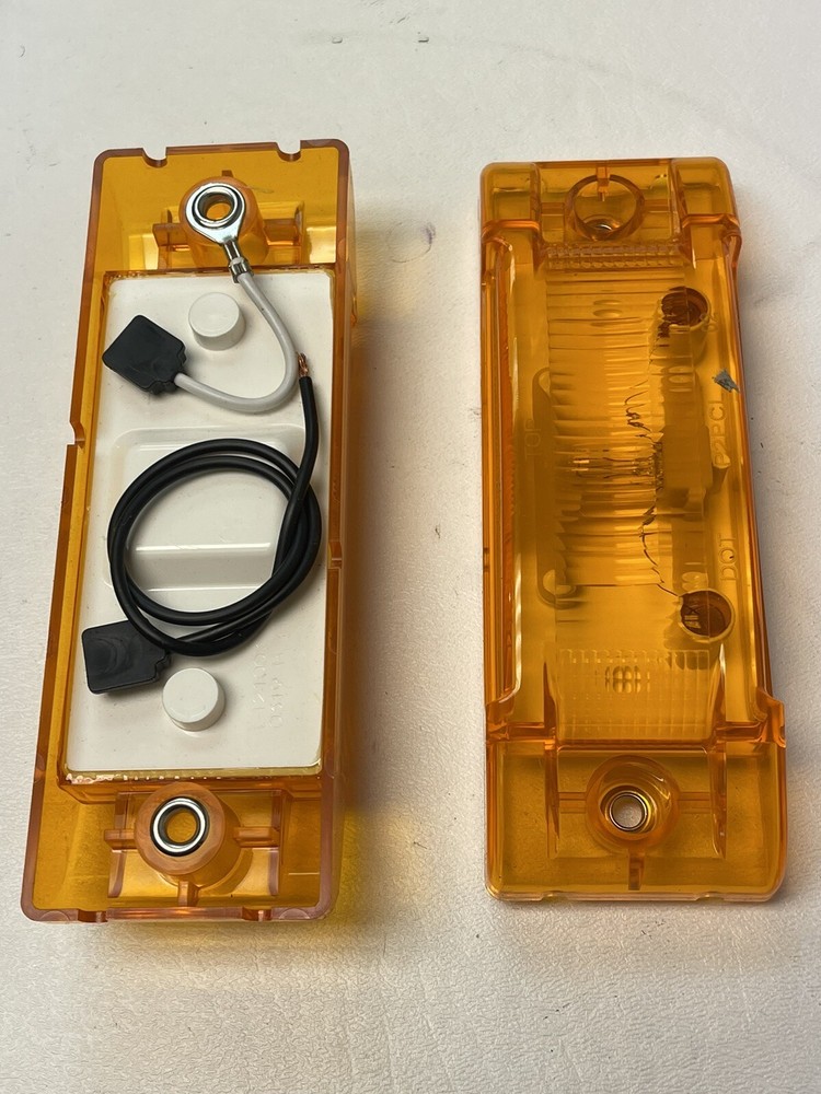 Power Products 4" x 2" Rectangular Clearance / Marker Light - Amber (2 Pack)