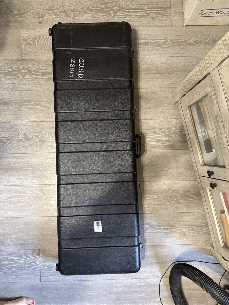 MTS Products Hardshell 61-Note Keyboard Case with Wheels