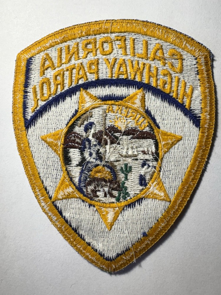 California Highway Patrol CHP Shoulder Patch ~ Solid Yellow Edging