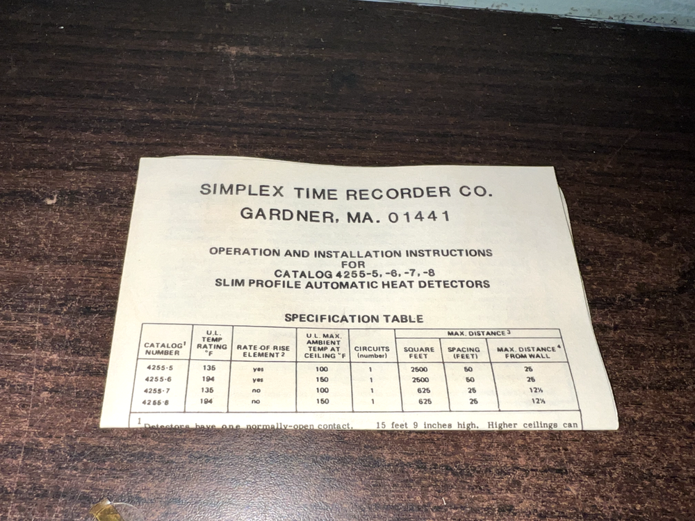 NOS SIMPLEX 477-079 4255-5 FIRE DETECTOR 135 DEGREES