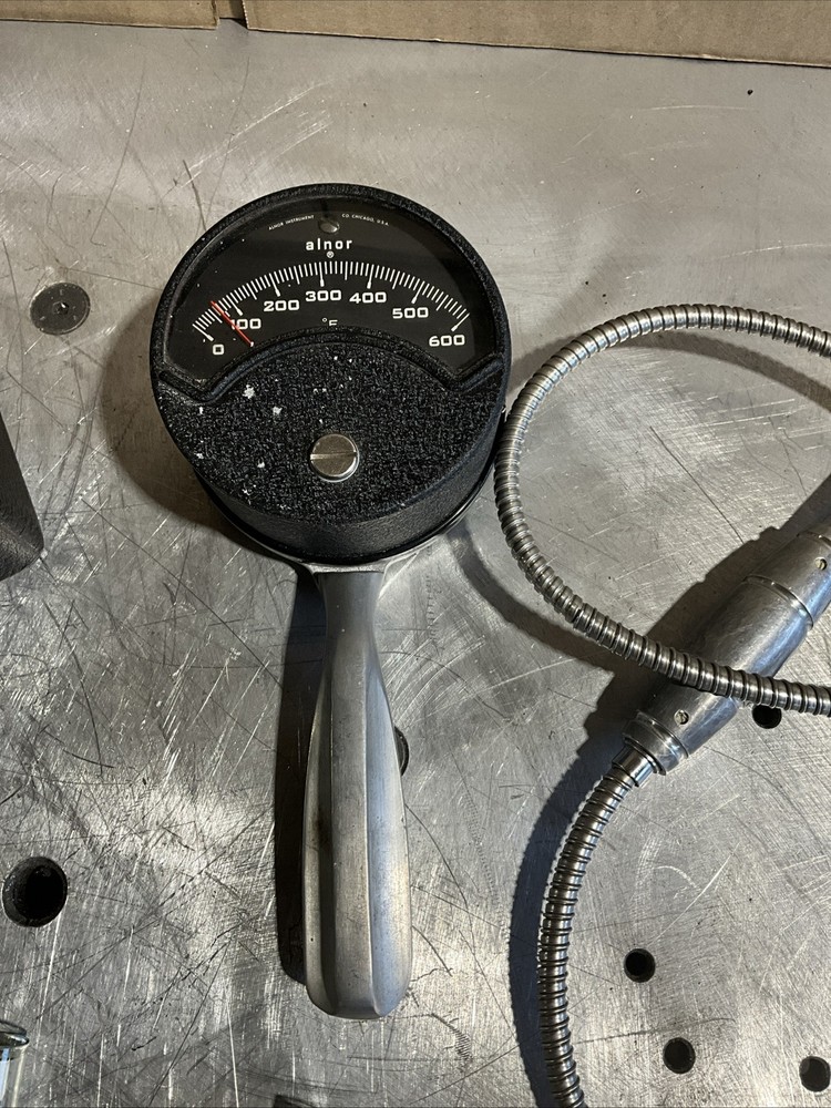 ALNOR PYROCON SURFACE TEMPERATURE THERMOMETER-TYPE 4000A
