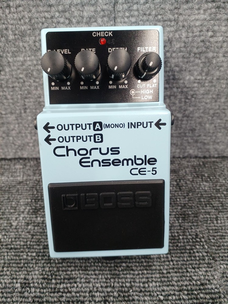 Boss Ce-5 Effector Chorus