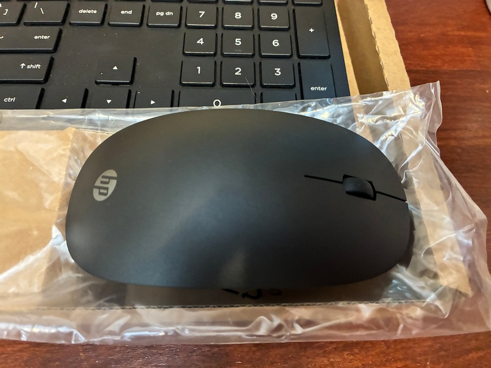 HP 710 Wireless Keyboard and Mouse Combo - Open Box