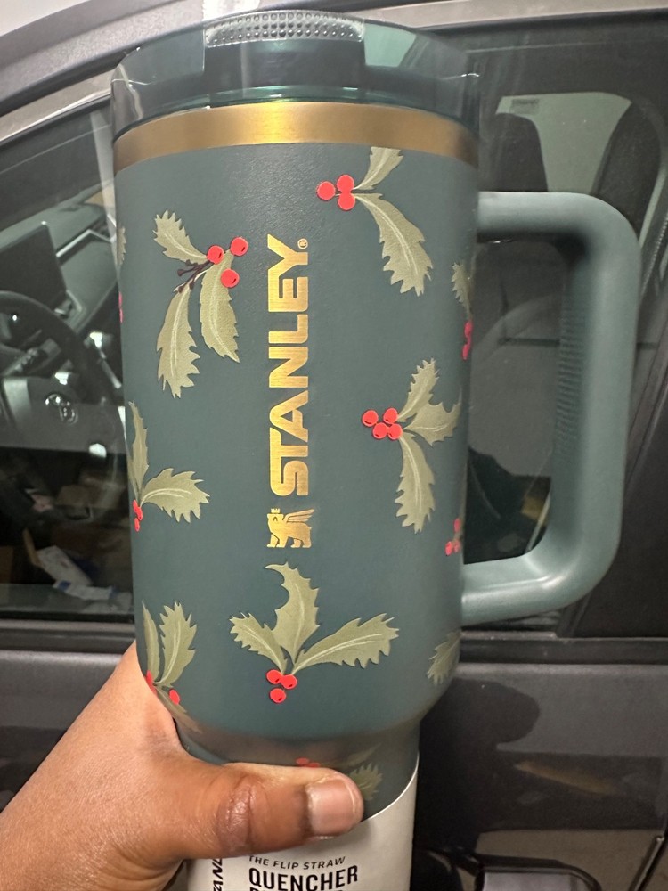 Stanley Holiday Botanical Protour BNWT 40oz
