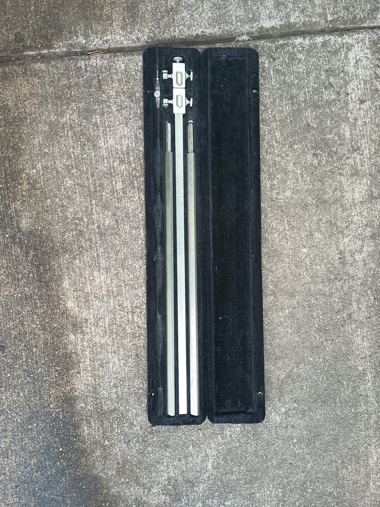 C RIEFLER. NESSELWANG & MUNCHEN Missing Some Pieces