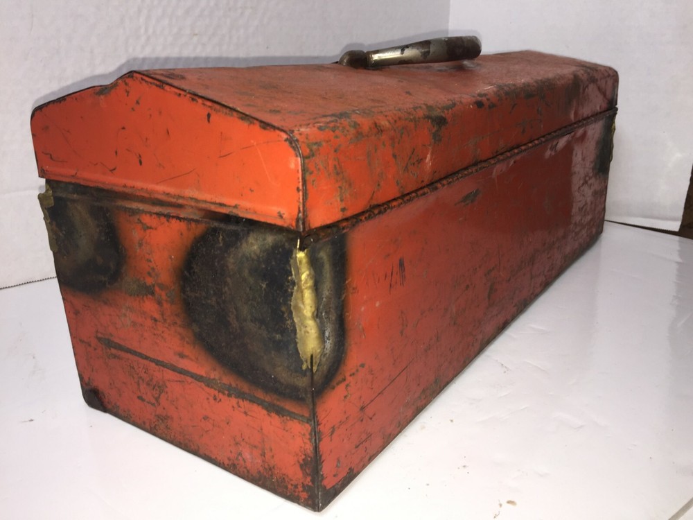 Vintage Toolbox Tool Box With Tray Solid Red FULLY FUNCTIONAL Extra Storage Auto