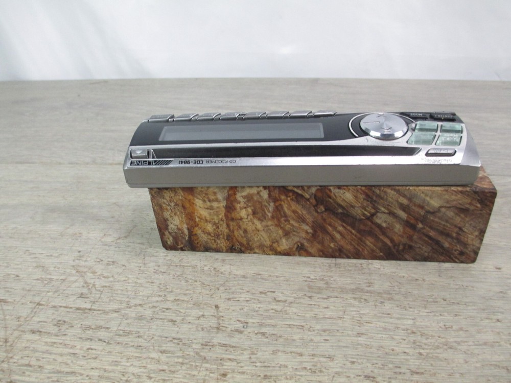 Alpine cde 9841 faceplate only OEM Tested
