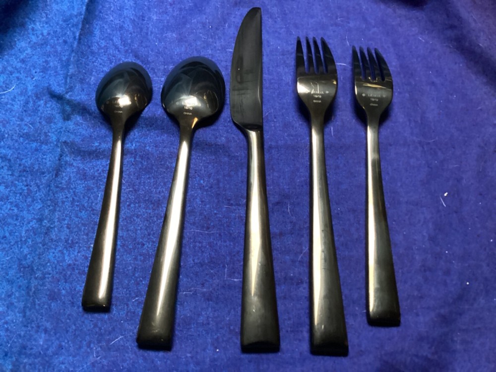 Lenox Colebrook Onyx 5 Pc place setting Flatware Glossy Elegant