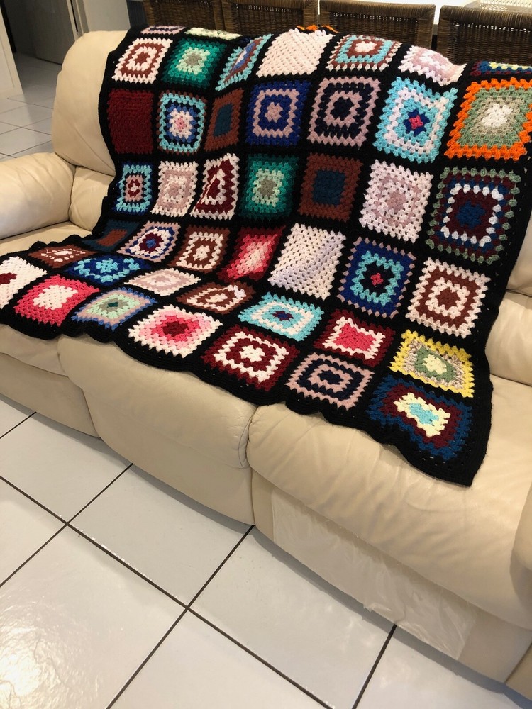 Leftovers Granny Square Blanket Pattern ( US or UK )