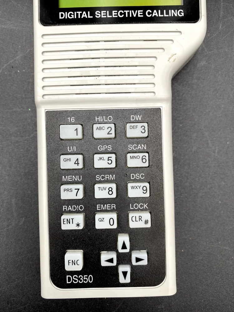 COMMAND RADIO DS350 DIGITAL SELECTIVE CALLING FRONT COVER WITH CIRCUIT BOARDS