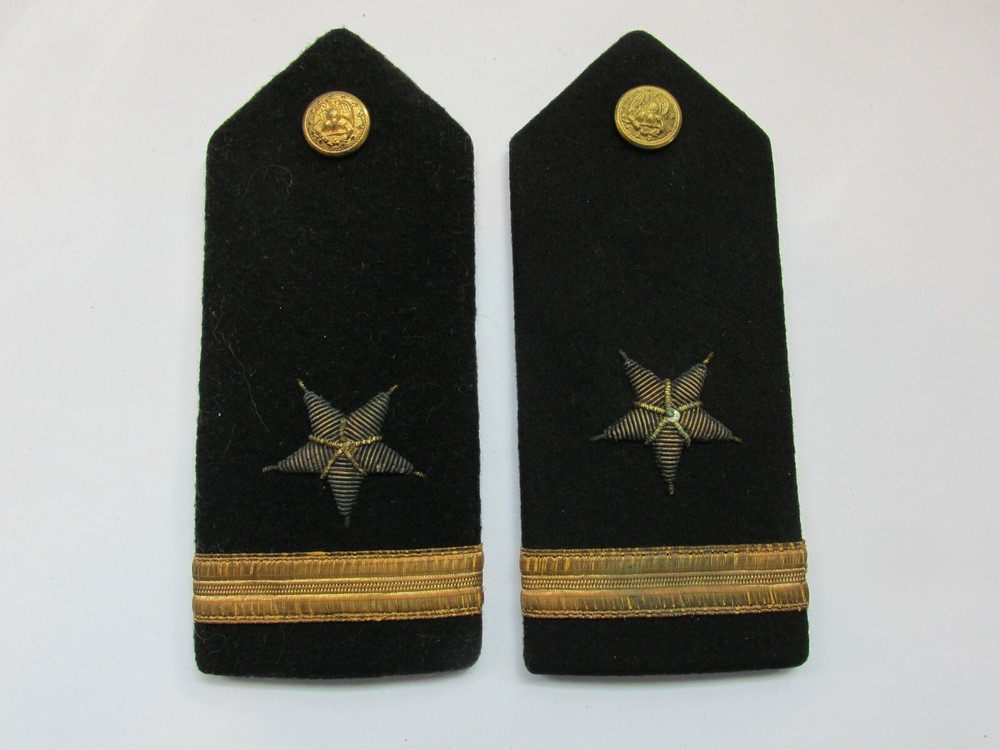 US NAVY ENSIGN Shoulder boards pair matched  no  maker wool
