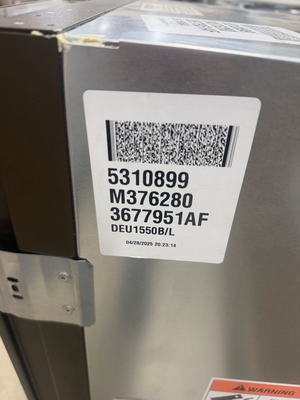 Sub-Zero Designer Series DEU1550WL 15" Undercounter Single Zone Smart Wine Coole