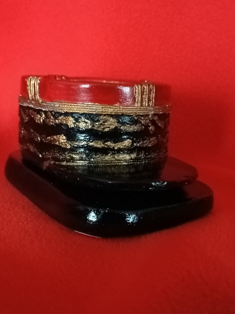 Kepi de Marshal paper press*