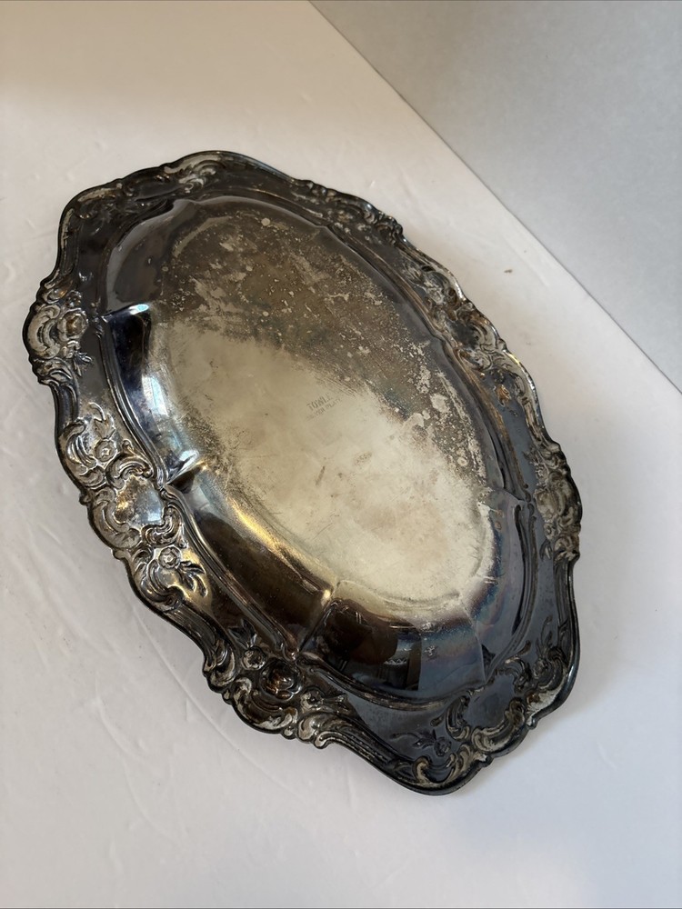 Vintage Towle Old Master Embossed Silverplate Bread Tray