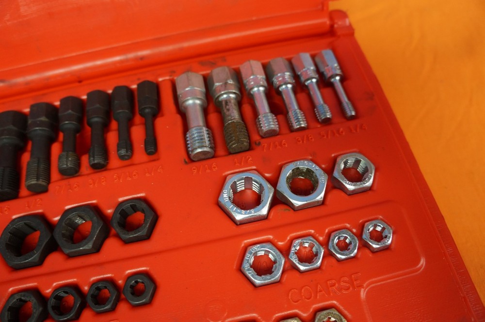 Mac Tools TRCOMBO-48 48 Piece Thread Restoring Set W/Case
