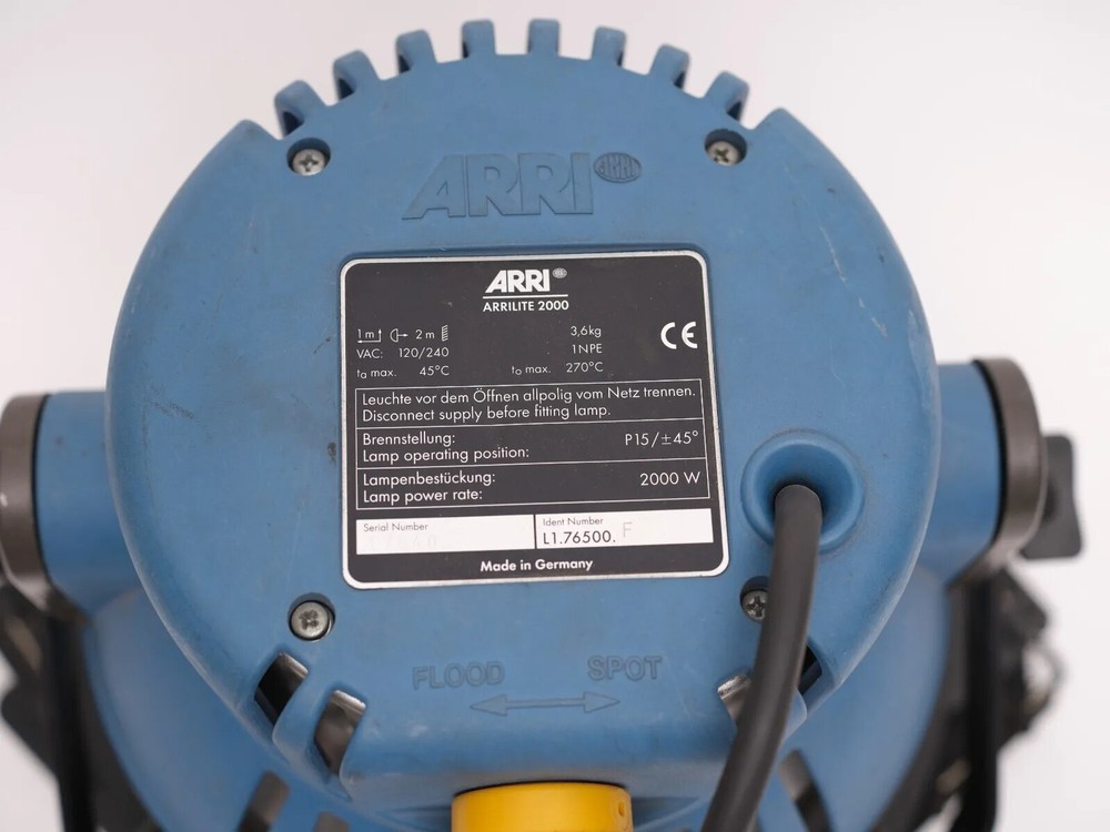 Arri - Arrilite 2000 Open Face Tungsten 2K Light with Barn Doors
