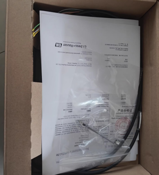 1pcs E+H Truebungs Sensor cus51d-aac1a2