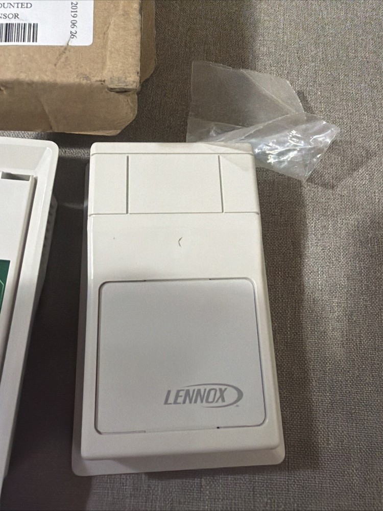 REMOTE TEMPERATURE SENSOR Lennox 94L60 Wall-Mounted Zone Sensor for HVAC Control