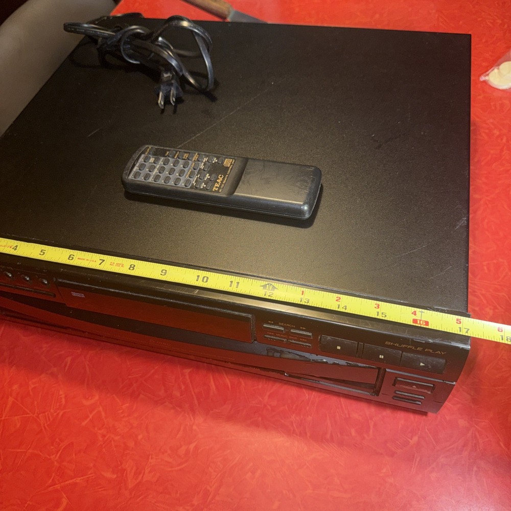 Teac Compact Disc Multi Player 5 Discs Model: PD-D2500 Tested Works Remote 1999