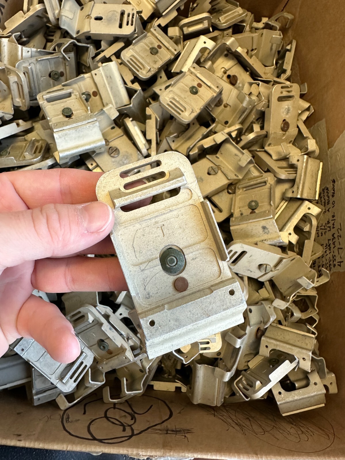 US Army Tan NOROTOS Night Vision NVG Mount Bracket Plate Shroud ACH Helmet Screw