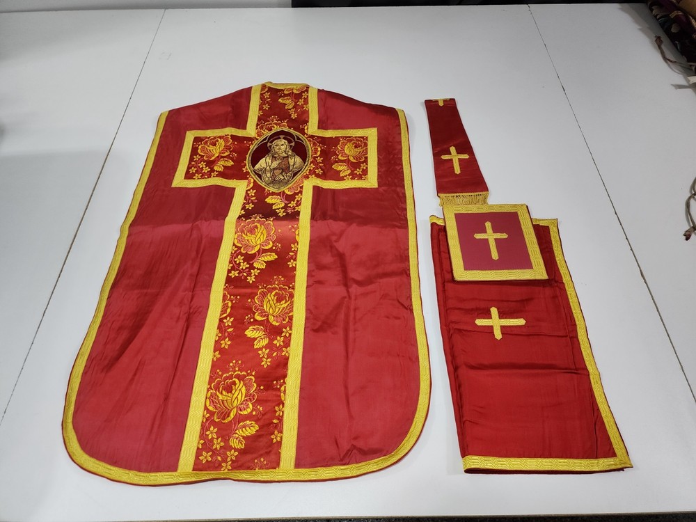 Antique Fiddleback Chasuble