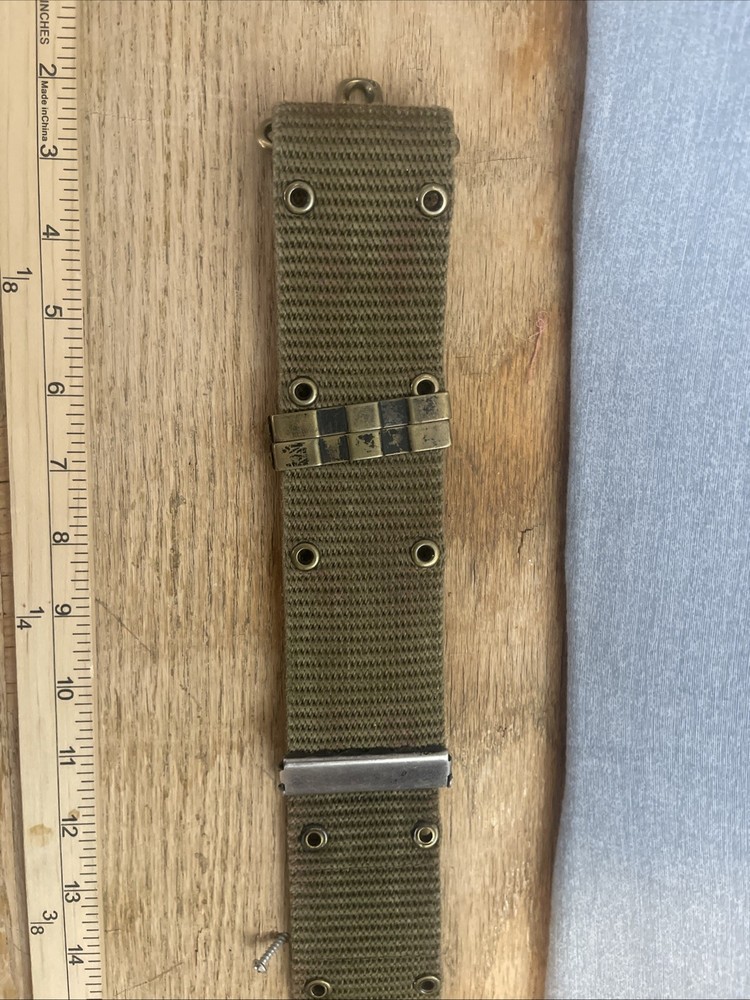 ORIGINAL US ARMY EQUIPMENT FIELD BELT-green