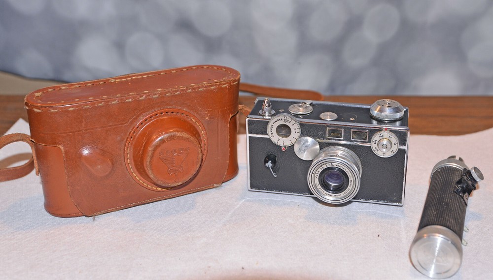Argus C3 Bridge Rangefinder Camera, Plus Leather Case