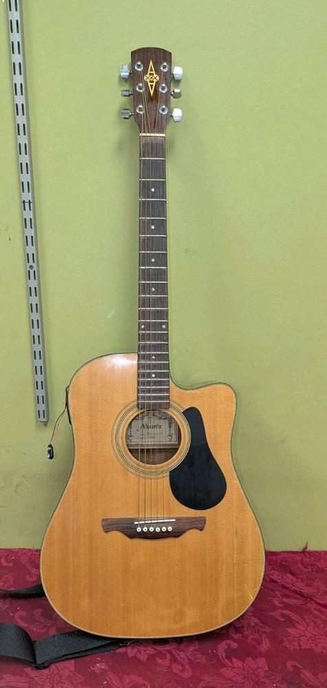 Alvarez RD8C Cutaway Acoustic Guitar Untested READ!