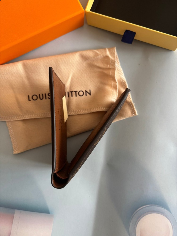 Louis Vuitton Louis Vuitton Brown Keychain