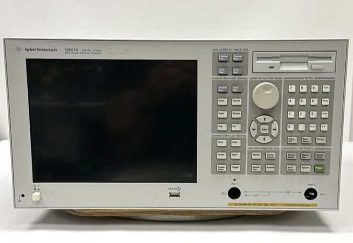 Agilent Technologies E5061A - 300kHz - 1.5 GHz - ENA Series Network Analyzer