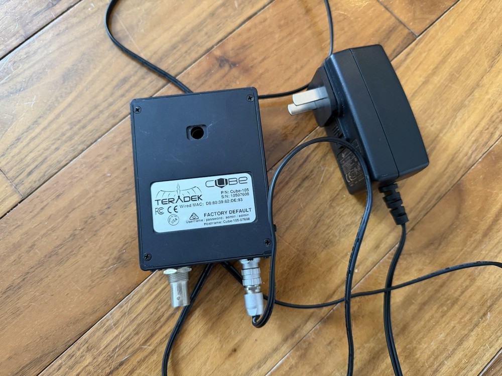Teradek cube 105 SD/HD-SD1 with power supply