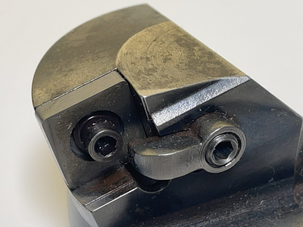 KENNAMETAL INTERCHANGEABLE BORING HEAD KENLOCK 2042 Insert Porting (24MY77)