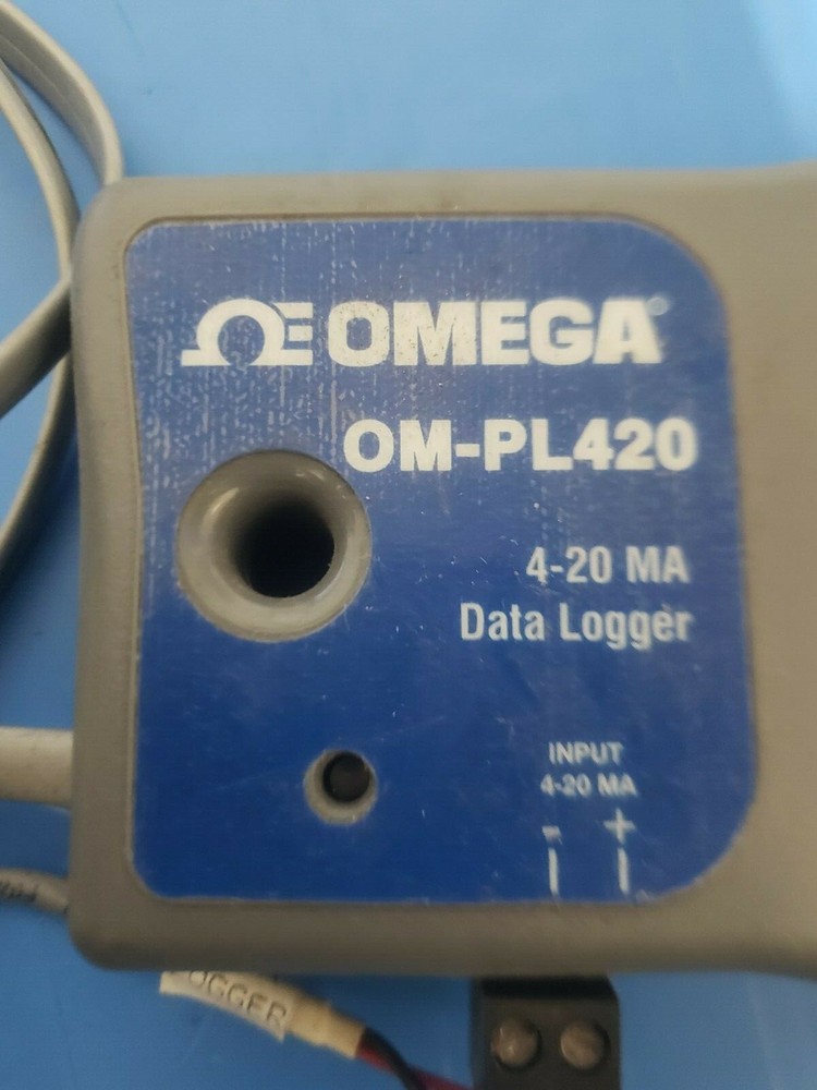 Omega OM-PL420 Temperature Data Logger with Cable (Used)